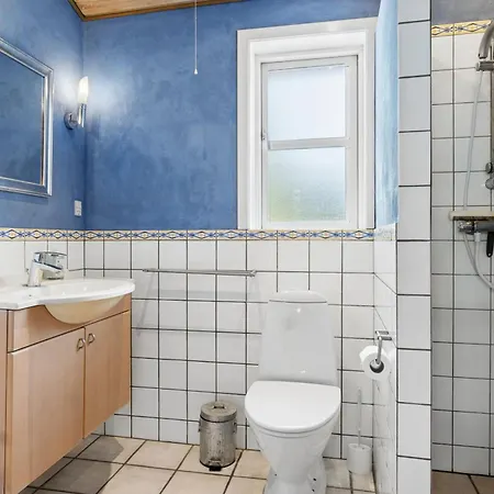 Large With Swimming Pool * Тисвиллелайе